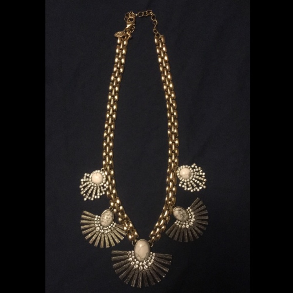 Statement necklace bundle - Picture 2 of 3
